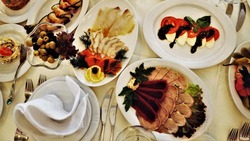 Как сэкономить на продуктах для новогоднего стола