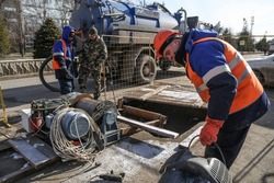 На проспекте Гужвина отремонтировали более 300 метров сети канализации