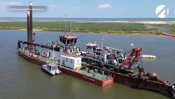 На Волго-Каспийском судоходном канале продолжаются дноуглубительные работы