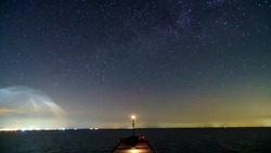 Астраханец поймал в кадр «космическую медузу»