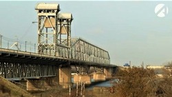 Из-за закрытия Старого моста в Астрахани изменили маршруты автобусов 