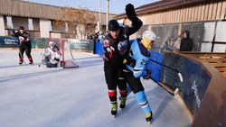Команда Игоря Бабушкина победила в любительском турнире по хоккею