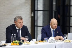 В День Героев Отечества губернатор поздравил астраханцев