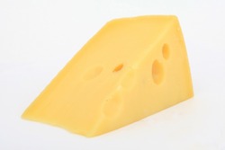 В астраханские социальные учреждения поставлялся фальсифицированный сыр