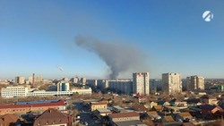 В Астраханской области на площади 800 кв. метров горит камыш