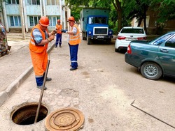 В Астрахани на улице 1-й Литейной восстановили работу канализации