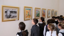 Астраханский театр кукол приглашает на выставку «В шаге от Победы» 