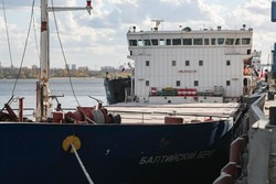 В астраханском порту проводили в первый рейс судно «Балтийский берег»