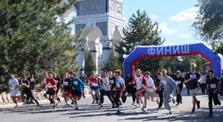Около тысячи астраханцев приняли участие в городской эстафете