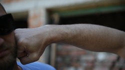 В Астрахани юноша обвиняется в жестоком нападении