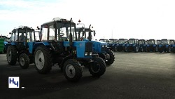 Астраханские аграрии приобрели более 150 белорусских тракторов в дилерском центре МТЗ