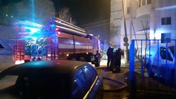 В Астрахани из-за пожара в многоэтажке пострадали мужчина и ребенок
