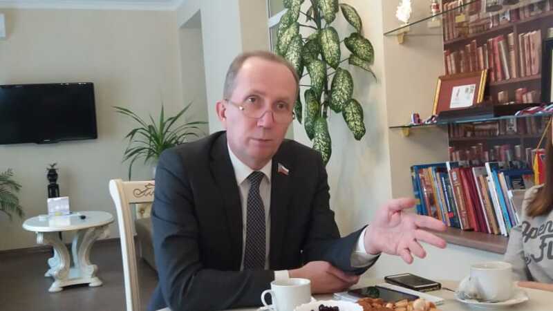 Фку ик-2 астрахань начальник. Депутаты астрахань. Фку ик-2 уфсин россии по астраханской области. Работа помощник астрахань. Локомотивная бригада.