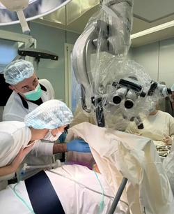 В Астрахани впервые провели «бодрствующую» операцию на головном мозге