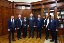 Губернатор Астраханской области встретился с руководителями фракций облдумы