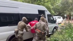 Самозанятый астраханец призывал к экстремизму 