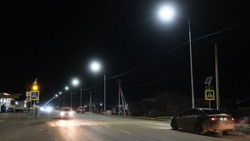 На улице 1-й Виноградной в Астрахани зажглись новые фонари