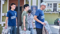 Астраханцы отправили помощь детям Донбасса к новому учебному году