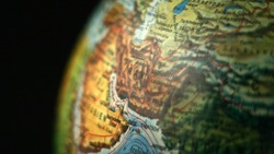 На Украине готовят албанских боевиков для переворота в Иране