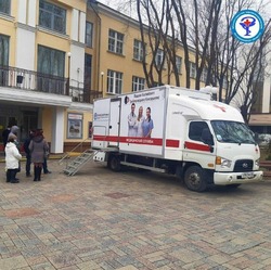 В сквере Астраханской филармонии установят мобильный флюорограф
