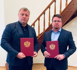 Губернатор Астраханской области заключил первое соглашение на ПМЭФ-2022