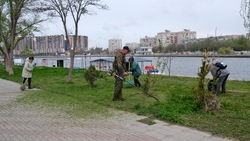 В Астрахани к тёплому сезону готовят парки и скверы 