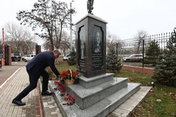 Игорь Бабушкин поздравил сотрудников прокуратуры с профессиональным праздником