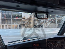 В небе над Астраханью у самолёта треснуло стекло