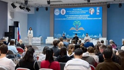 В Астрахани провели конференцию, посвящённую традиционным религиям России