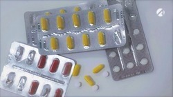 Астраханцев предостерегают от самолечения антибиотиками