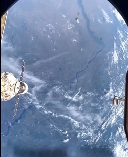 Глава Астраханской области поздравил работников космической отрасли с Днём космонавтики