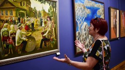 В картинной галерее пройдут бесплатные экскурсии для пожилых астраханцев 