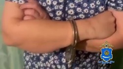 В Астрахани задержали ограбившую пенсионера мошенницу