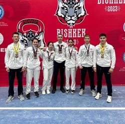 Астраханцы завоевали медали на чемпионате и первенстве Азии по гиревому спорту